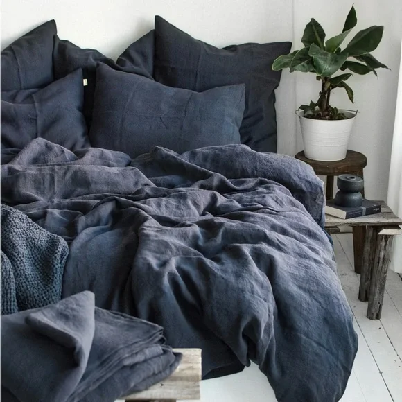 100% Natural Linen Graphite Blue Queen Bedding Set - Picture 2 of 7